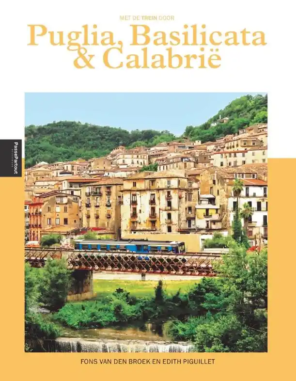 Reisgids PassePartout Puglia, Basilicata en Calabrië | Edicola (9789493300668) Hoge Kwaliteit