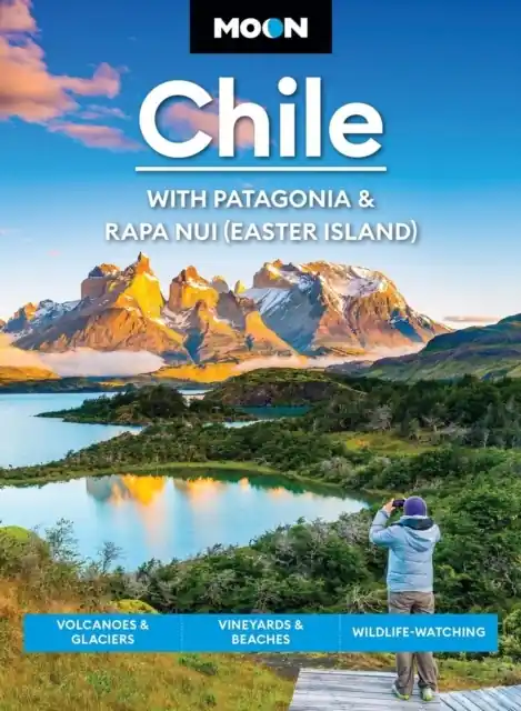 Koopje Reisgids Chile: With Patagonia & Rapa Nui (Easter Island) | Moon Travel Guides (9798886470963)