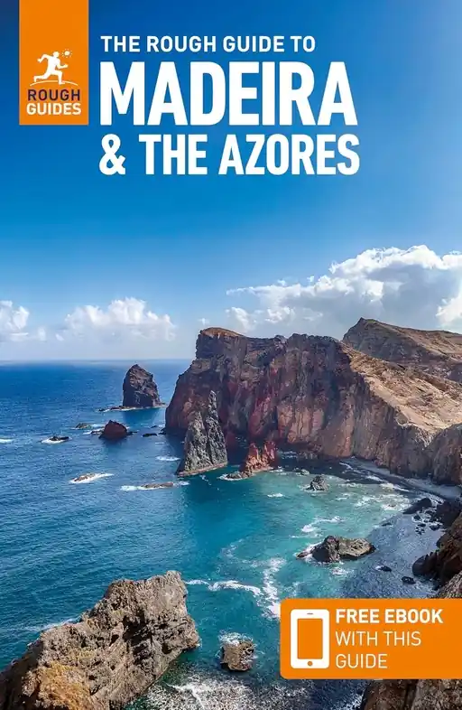 Bestseller Reisgids Madeira and the Azores: Travel Guide with EBook | Rough Guides (9781835291887)