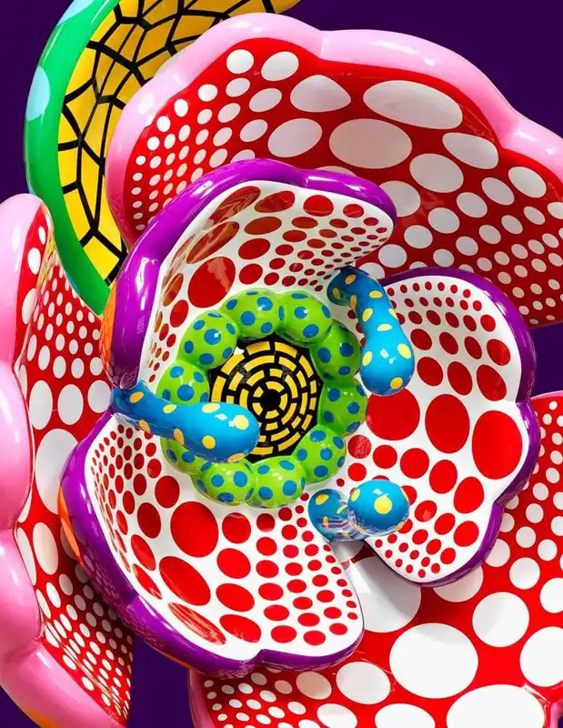 Yayoi Kusama: I Spend Each Day Embracing Flowers Actieprijs