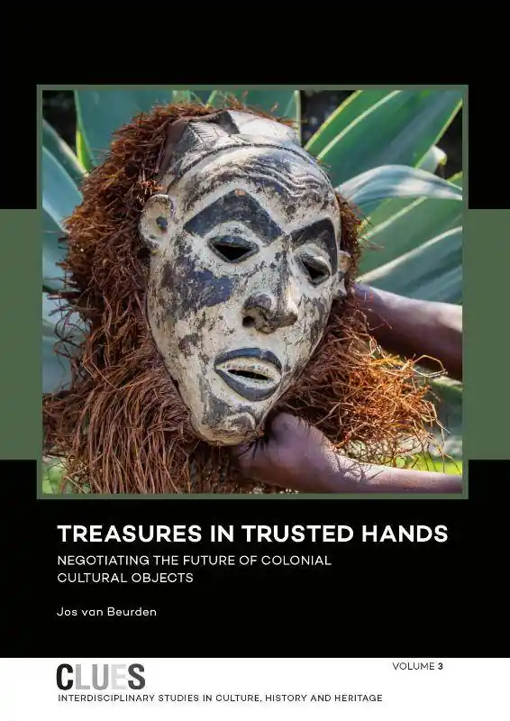 Treasures in trusted hands / 1st Edition Koop Online